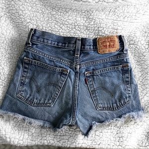levi’s 550 denim shorts